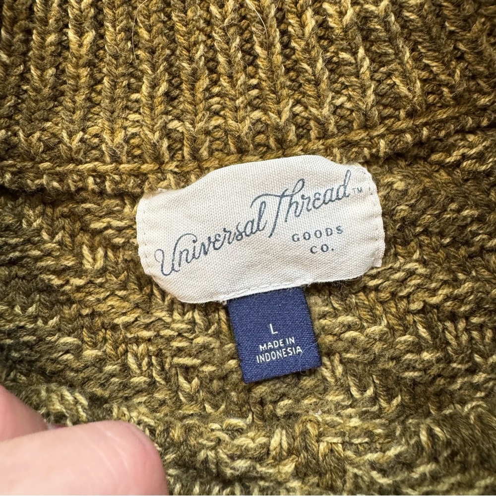 Universal‎ Thread Chunky Knit Sweater (L, Green) - Picture 2 of 5